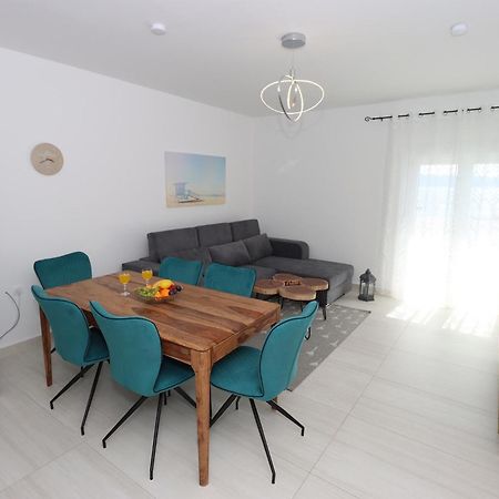 Emmi Nemira Omis Apartment Luaran gambar