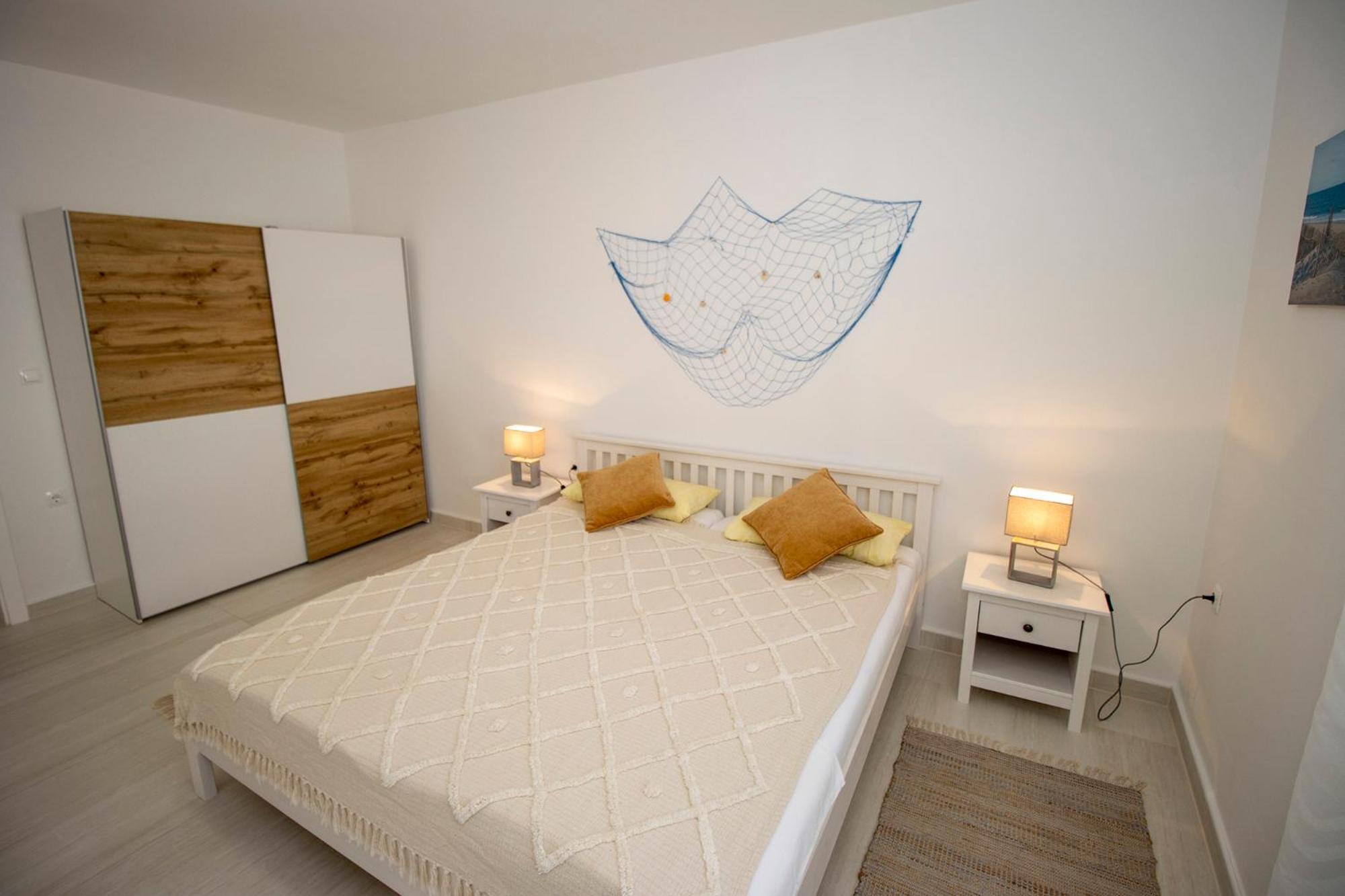 Emmi Nemira Omis Apartment Luaran gambar